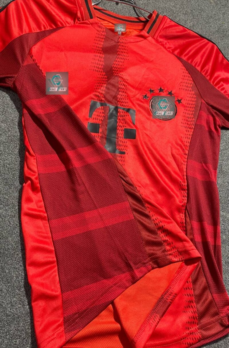 Bayern Home kit 24/25