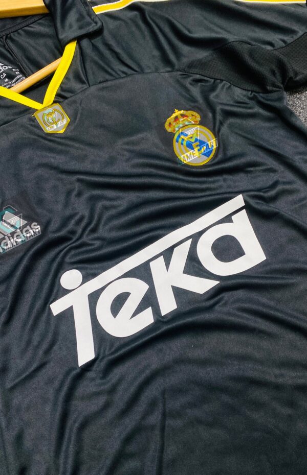 📣 Real Madrid 1999-00 Away Retro Kit Fann addition  BD Premium✅ - Image 5