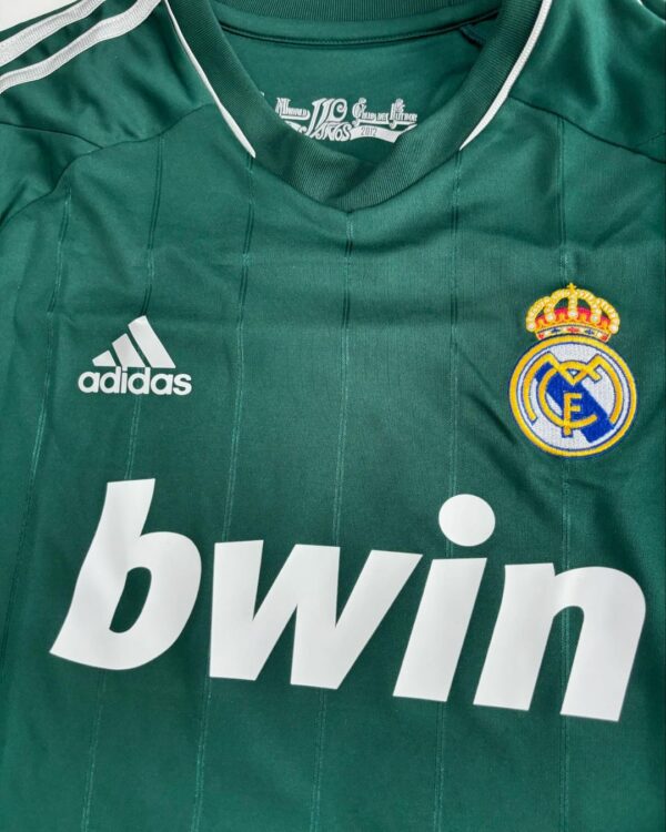 REAL MADRID 12-13 THIRD KIT RETRO - Image 3
