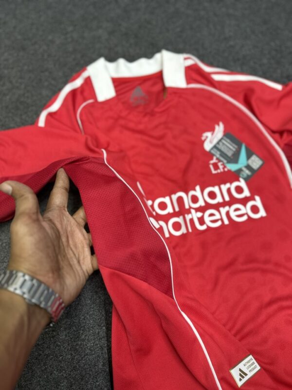 Liverpool 25/26 home kit fan addition  BD Premium✅ - Image 4