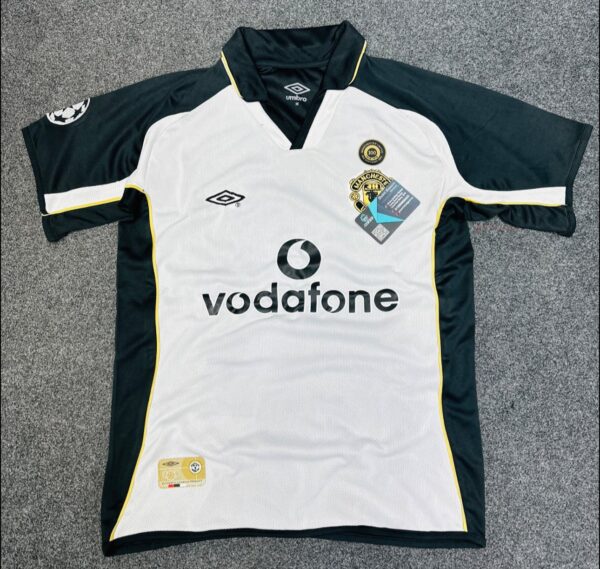 Manchester United 2001-02 Third Retro Kit